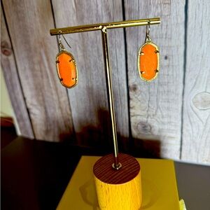 VINTAGE Kendra Scott Coral Dani drop earrings